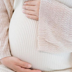 鉴于亚马逊股价👨‍👨‍👧此前表现🤨相对滞后，投资者🍌📻正在急切🍰🇳🇺